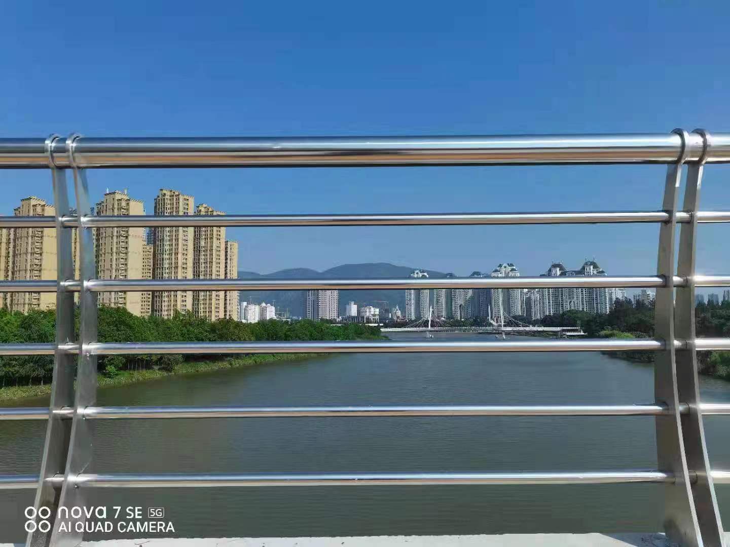 不銹鋼復(fù)合管護欄